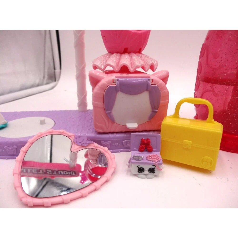 Shopkins SHOE DAZZLE Fashion Spree Playset SHOPKINS Make-Up Spot Playset  Lil Se